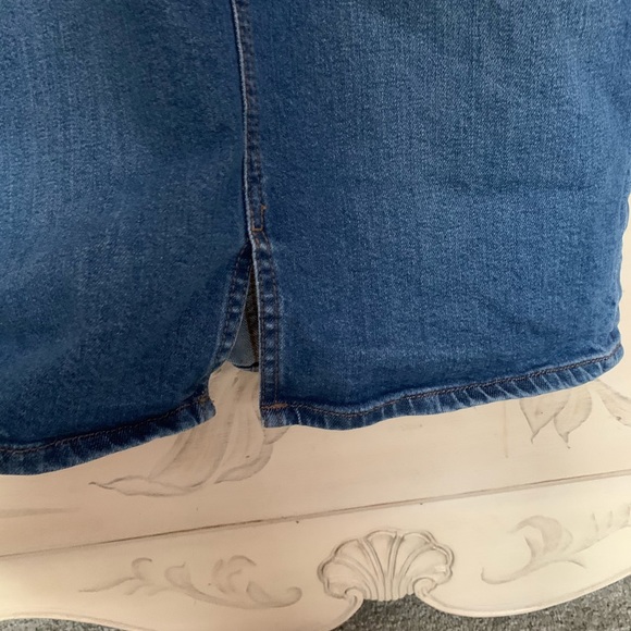 Loft Women’s Denim Skirt - Picture 2 of 5